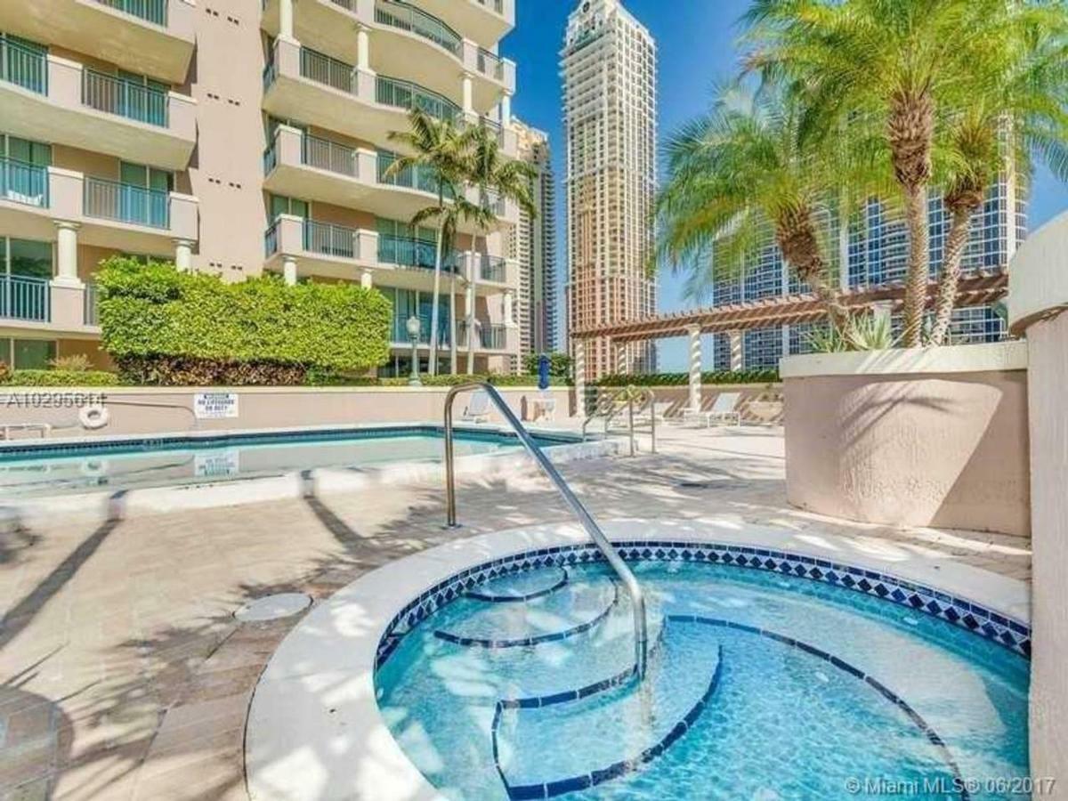 Stylish Modern 2Bd/2Bth Apt. Min To Beach Miami Beach Luaran gambar